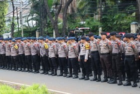 TNI - Polri Terjunkan 4.266 Personel Gabungan, Siap Amankan Rapat Pleno Penetapan Presiden dan Wakil Presiden RI Terpilih Pemilu 2024 di KPU RI