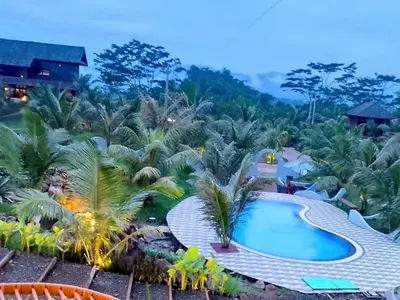 Coconut Farm Garden Cianjur Salah Satu Tujuan Wisata Favorit Keluarga