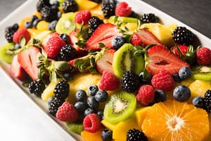 7 Buah Ampuh untuk Melawan Radikal Bebas & Menjaga Kesehatan Tubuh