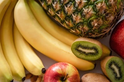 Buah-Buahan yang Dapat Membantu Mengatasi Asam Urat: Pilihan Alami untuk Kesehatan Sendi Anda
