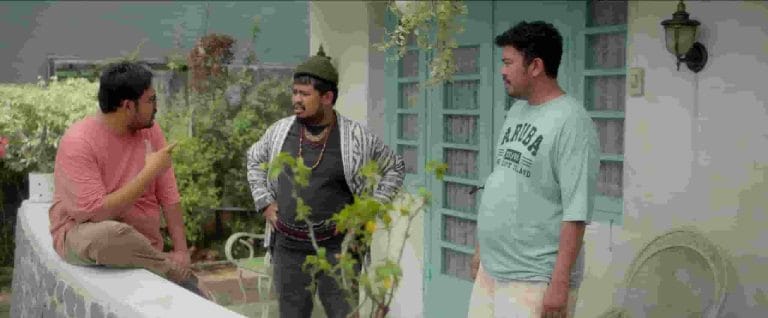 Kenalan Sama Tiga Kakak-Adik Absurd di Film GJLS: Ibuku Ibu-Ibu