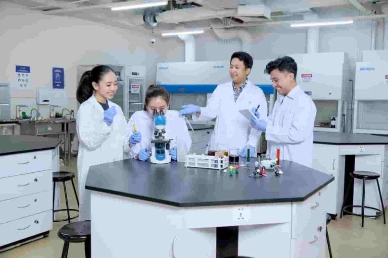 Sampoerna University Tawarkan Gelar Terakreditasi AS dari Indonesia untuk Mahasiswa Terdampak Kebijakan Visa