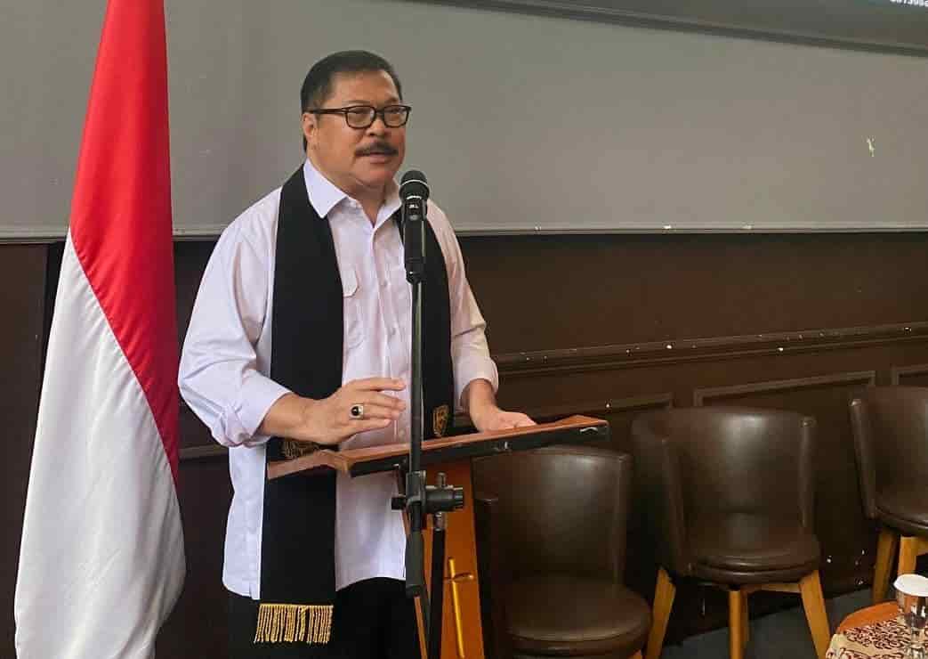 Jan Maringka: Upaya Penulisan Kembali Sejarah Membangkitkan Kembali Jati Diri Bangsa