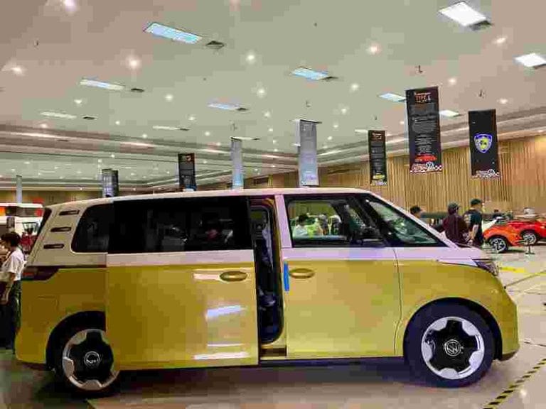 VolksVolkswagen Indonesia Bawa ID. BUZZ ke Bandung Lautan VW 3 wagen Indonesia Bawa ID. BUZZ ke Bandung Lautan VW 3