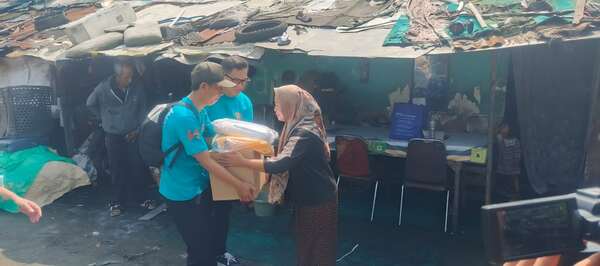 Hotel Ciputra Jakarta & Swiss-Belhotel International Salurkan Bantuan untuk Pemulung Taman Rahayu Bekasi