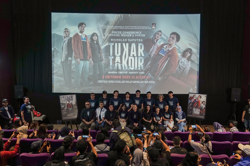 Film Tukar Takdir Merilis Official Trailer Ketika Nicholas Saputra Dihukum Rasa Bersalah