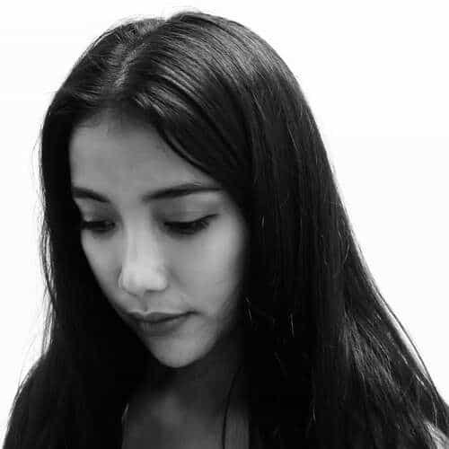 Solis Wanita Berbakat, L/, Merilis Mini Albumnya Bertajuk Bloodline
