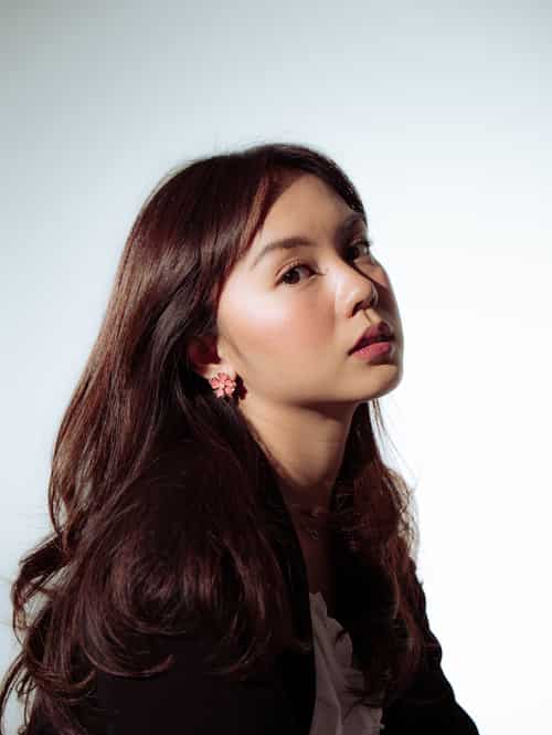 Penyanyi Solo, Saphira Adya Bahas Kesendirian di Single Keempat Bertajuk "Lelah"