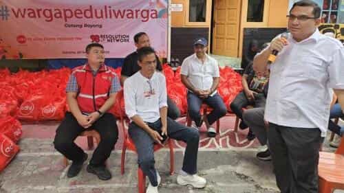 98 Resolution Network Kembali Bagikan Sembako Tahap II Bertajuk #WargaPeduliWarga