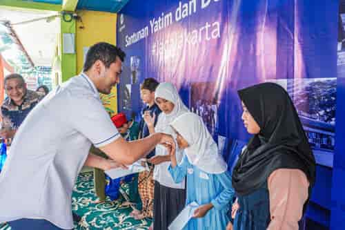 Peringati Hari Pelanggan Nasional, PT Transportasi Jakarta (Transjakarta) Santuni 100 Anak Yatim