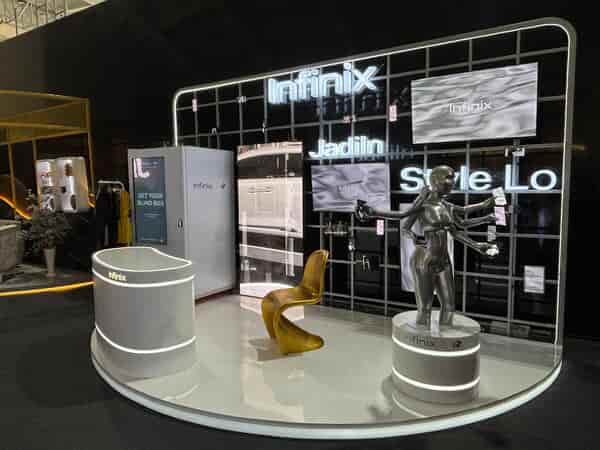 Infinix Hadirkan “Fragment of Anomaly” di Jakarta Fashion Week 2026