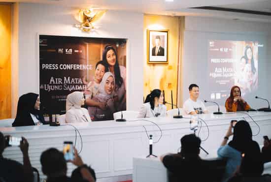 Banjir Air Mata: Premiere Emosional "Air Mata di Ujung Sajadah 2" Sukses Digelar di ‘Rumah’-nya