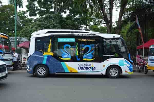 Resmikan Bus Listrik TRANS Bahagia, Pemkot Jambi Lanjutkan Komitmen Transportasi Publik Hijau Berbasis Listrik