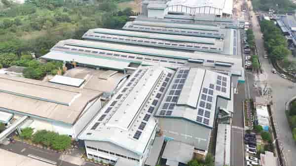 Pangkas Emisi 689 Ton CO₂ per Tahun, Energia Prima Nusantara Selesaikan PLTS Atap di Suryaraya Rubberindo Industries