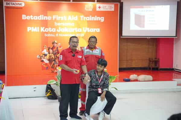 Betadine Perkuat Edukasi Kesehatan Keluarga  Lewat Kampanye "30 Detik Antistop" dan Kolaborasi Bersama PMI