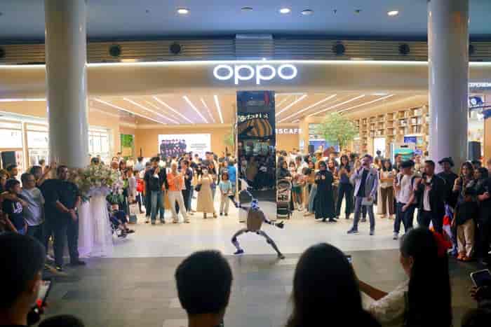 Buka Era Baru Retail, OPPO Ubah Toko Jadi Tempat Hangout Anak Muda dan Eksplorasi Teknologi Bertema Masa Depan di OPPO Flagship Store Gandaria City