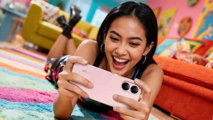 vivo V60 Series Siap Temani Beragam Momen Seru di Tahun Baru, Didukung Promo 12.12 "Joy in Us"