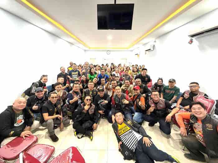 Menghadirkan kasih Tuhan dalam Rangka Natal ala Bikers HDCI Tangerang & RGOG Tangerang