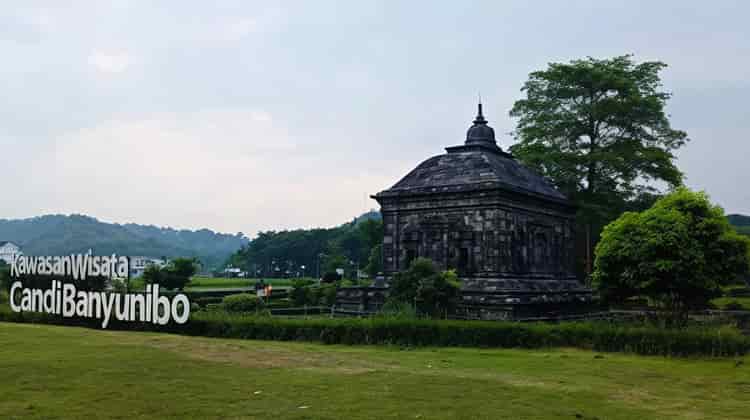 Candi Banyunibo, Candi Sunyi di Yogyakarta dengan Suasana Adem & Menenangkan