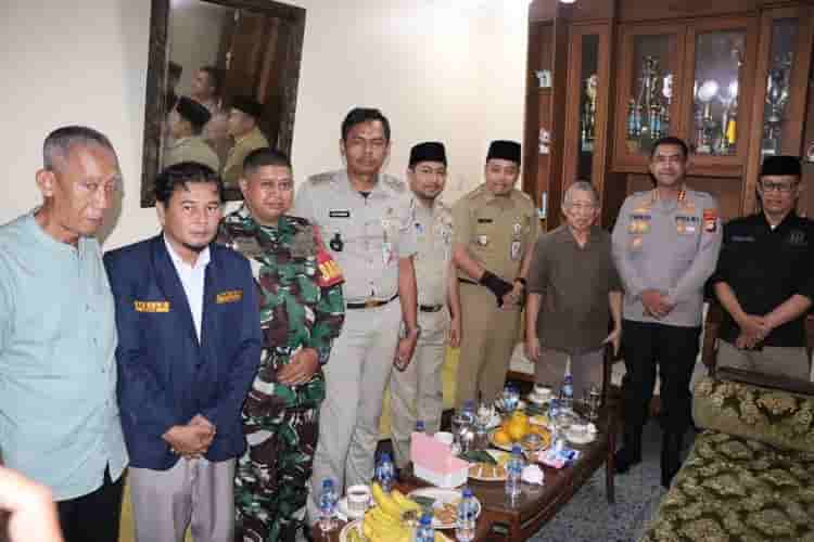 Cegah Tawuran Sejak Dini, Kapolres Metro Jakarta Barat Rangkul Warga dan Karang Taruna di Palmerah