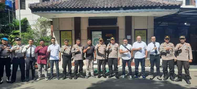 Polsek Metro Kebayoran Baru Gelar Tasyakuran Kenaikan Pangkat