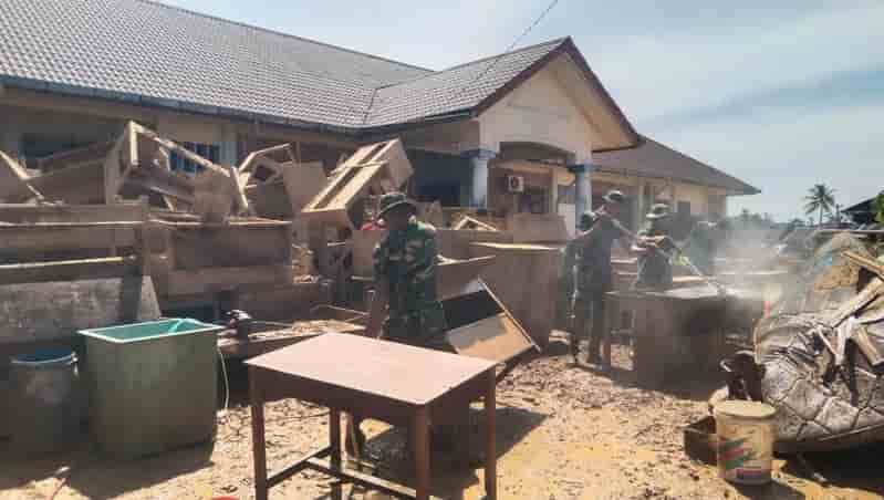 Sekolah Terdampak Banjir Pulih, Satgas Gulbencal Kodam I/BB Lancarkan KBM di Tapteng