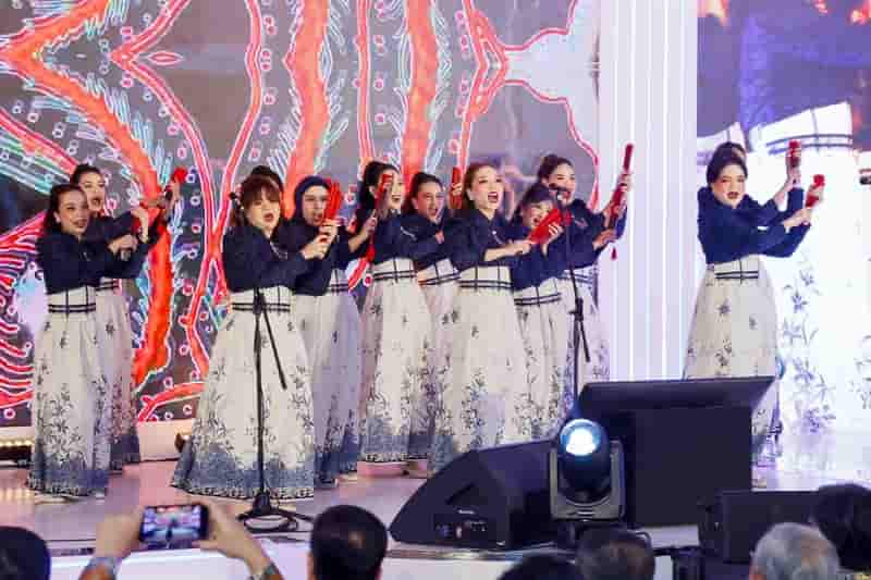 HUT ke-69 Astra : "Perjalanan Membangun Negeri"