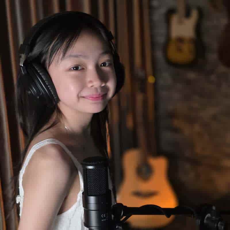 Penyanyi Cilik, Lindee Cremona Lepas Single "Senyum Papa"