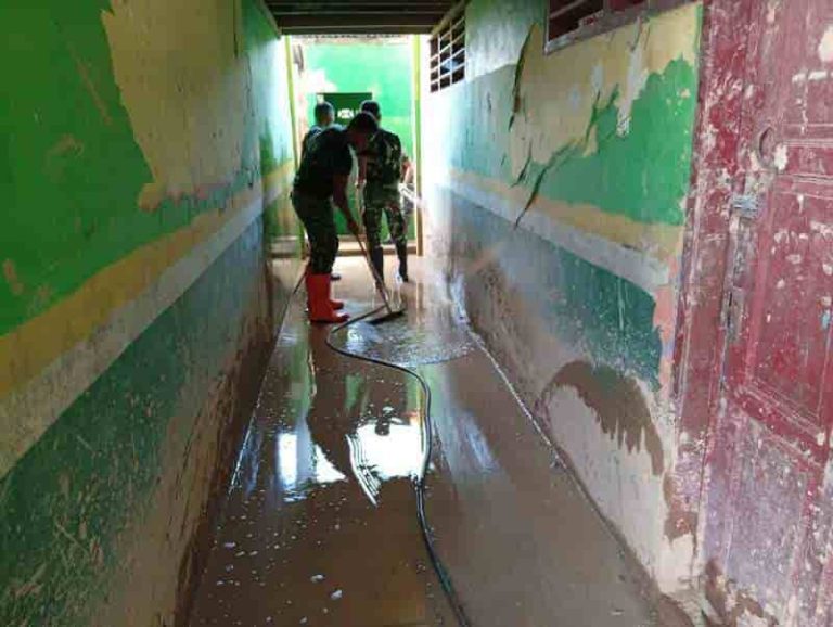 Gotong Royong TNI dan Guru, MIN 7 Sibuluan Nalambok Kembali Layak Selenggarakan KBM