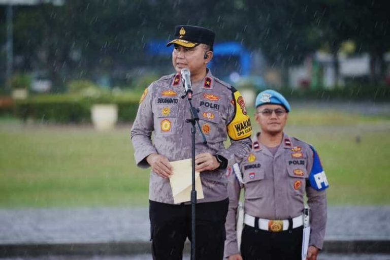 Brigjen Dekananto Eko Purwono (Wakapolda Metro Jaya) Dianugerahi Satyalancana Wira Karya dari Presiden Prabowo
