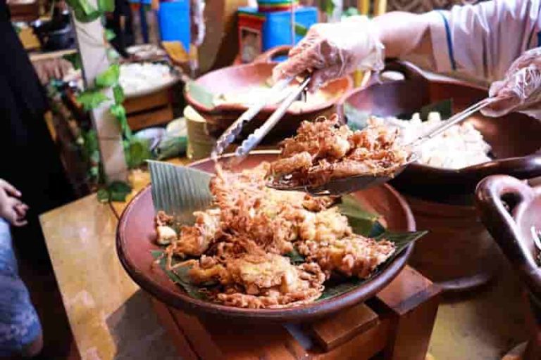 Buka Puasa di Vega Hotel Gading Serpong, Obati Rindu Masakan Kampung, Pulang bisa dapat Hadiah Umroh