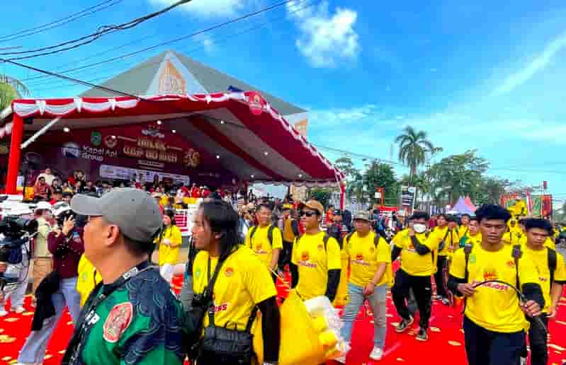 Extrajoss dan Bobon Santoso di Cap Go Meh Singkawang, Indahnya Keberagaman dan Toleransi yang Menghadirkan Energi Positif
