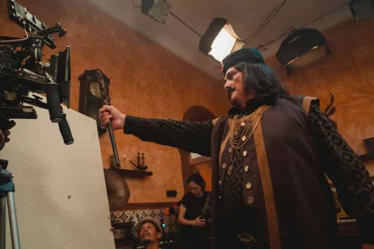 Puisi Suami Suzzanna, Clift Sangra untuk Ratu Horor: Aku Takut Lupa Suaramu yang Paling Sederhana