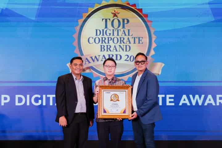 Indodana Fintech Sukses Menerima Piala TOP Digital Corporate Brand Award 2026 