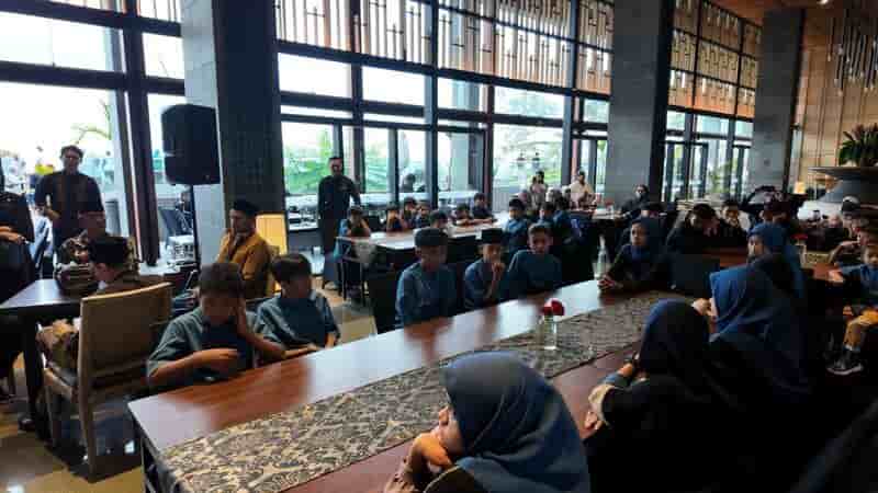 Swiss-Belresort Dago Heritage Shares Ramadan Blessings with Orphanages Through CSR Iftar Event