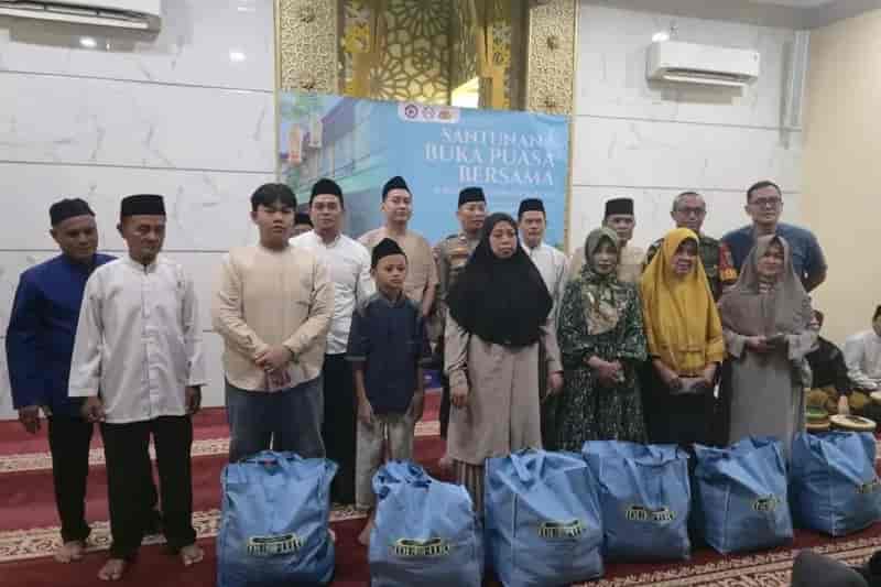 Mabes Polri & Jurnalis Gelar Santunan kepada 100 Anak Yatim dan Kaum Duafa