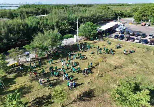 Kolaborasi Yayasan WINGS Peduli dan Pemerintah Kota Surabaya Gelar Aksi Bersih Lingkungan dan Aksi Hijau Penanaman 1.000 Pohon