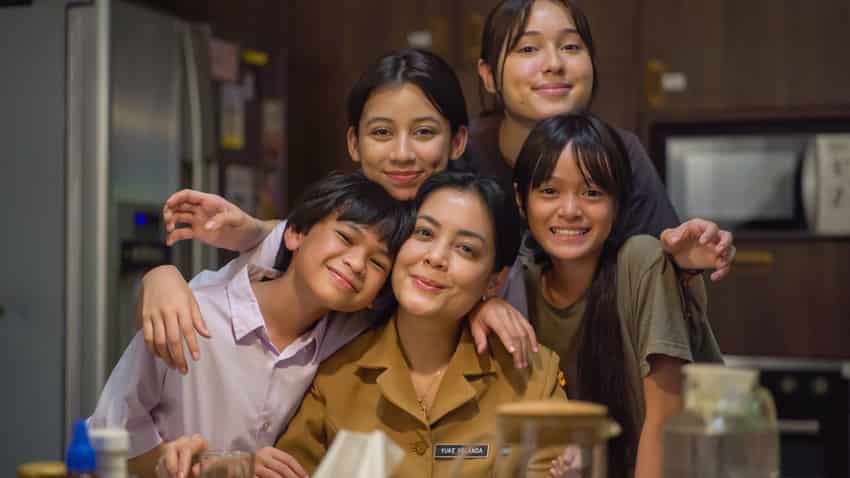 Dilema Genarasi Muda, Antara Ambisi dan Bakti: Rapi Films Rilis Trailer Yang Lain Boleh Hilang, Asal Kau Jangan