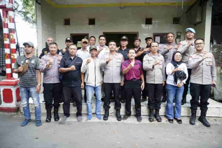 Bangun Kedekatan, Kapolres Jakbar Jalin Silaturahmi dengan Tokoh Agama dan Masyarakat