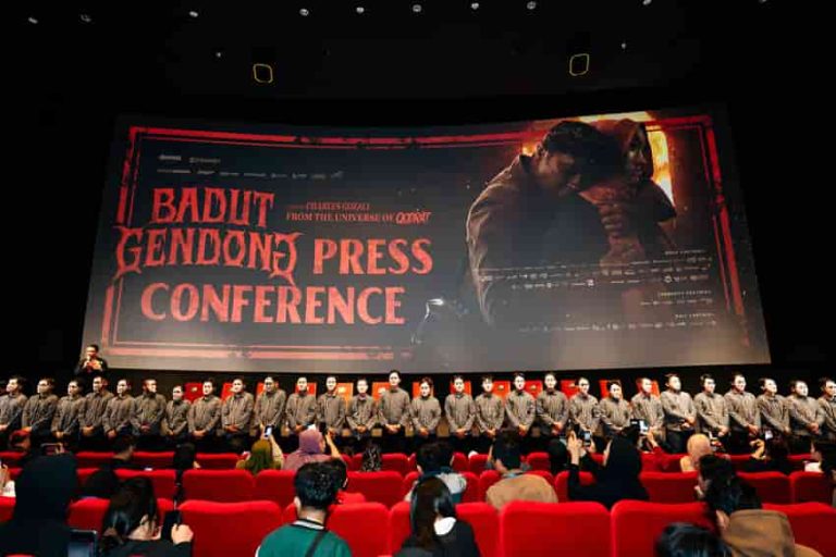 Badut Gendong ‘Hidup’ di Epicentrum! Intip Kengerian Gala Premiere Monster Baru di Universe Qodrat