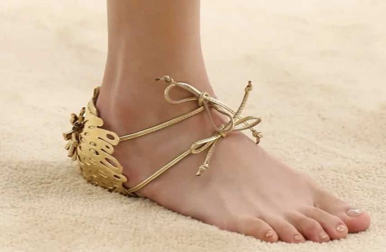 Sandal Cantik Chanel jadi Sorotan di Dunia Fashion