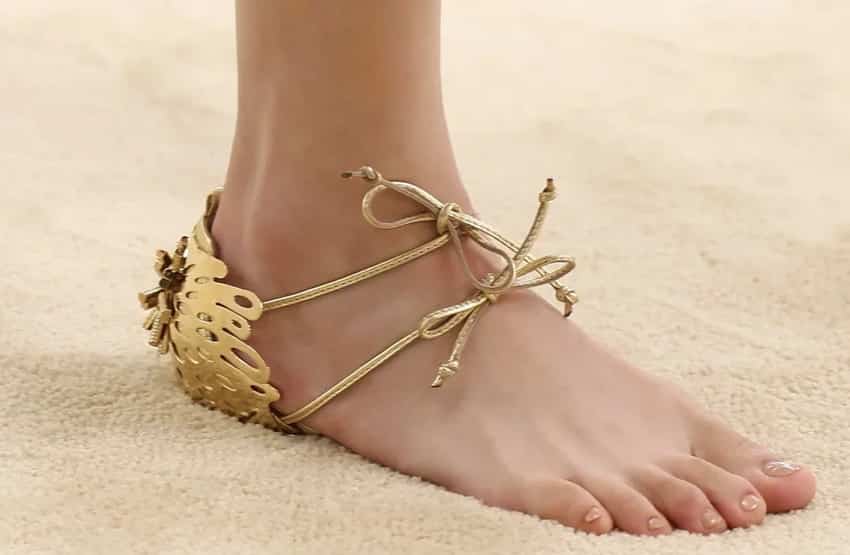 Sandal Cantik Chanel jadi Sorotan di Dunia Fashion