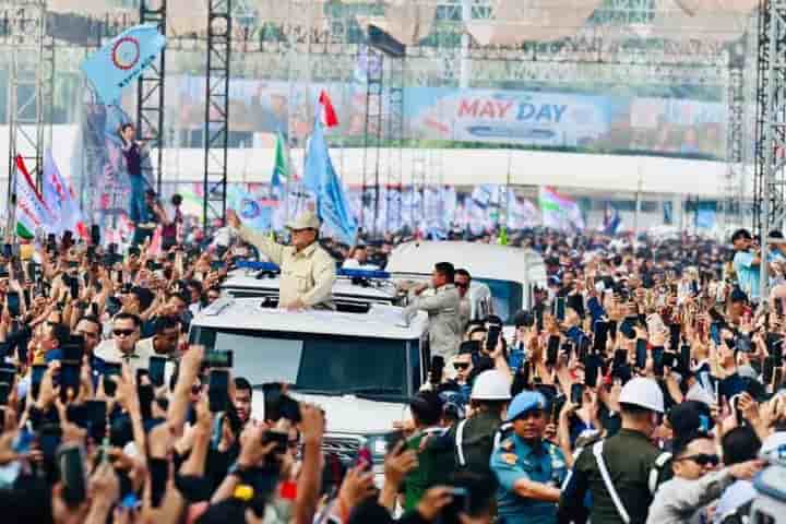Panglima TNI Dampingi Presiden RI Hadiri Hari Buruh Internasional