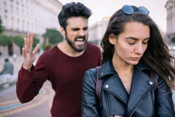 Waspada Toxic Relationship! Ini Tanda Manipulasi Emosional yang Perlu Dikenali