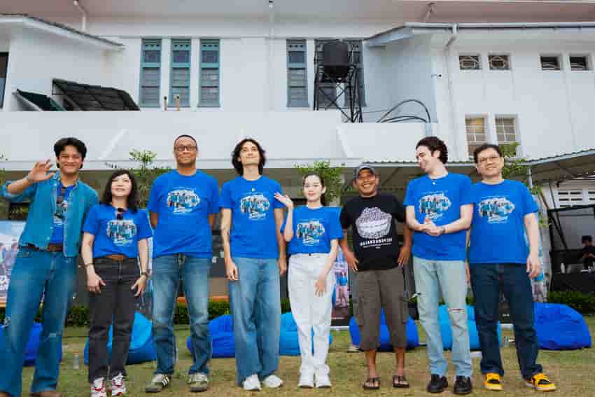 Verona Films Rilis Teaser Poster dan Trailer ‘Dan Bandung’, Angkat Kisah Romansa Manis Beda Kasta