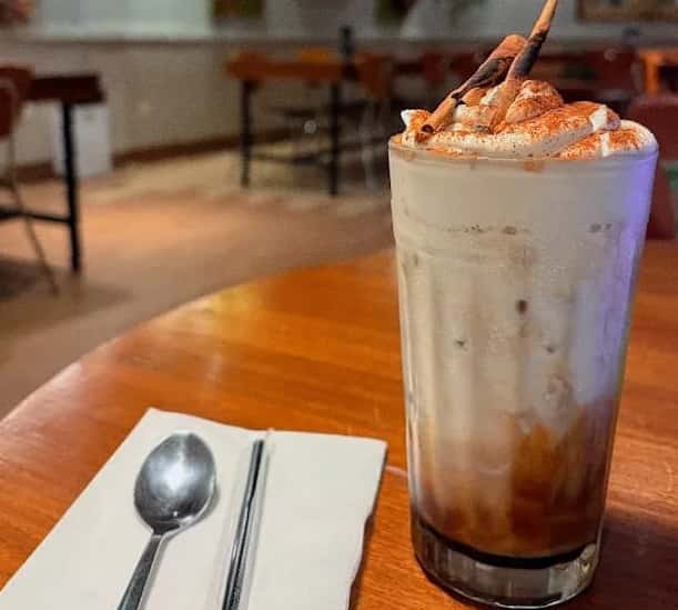 Olive Bistro Cirebon, Cafe dengan Konsep Modern yang Berpadu dengan Sentuhan Elegan