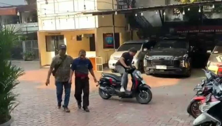 Lima Bulan Beraksi, Sekuriti Mal Gasak Sembako dan Gunakan Hasilnya untuk Judi Online