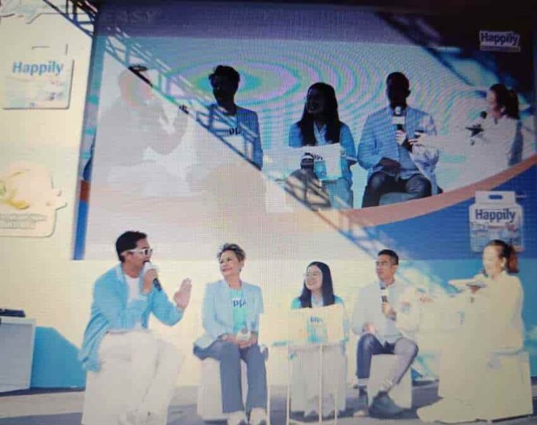 Happily Day Hadir di Bandung, Ajak 1.000 Lansia Tetap Aktif dan Percaya Diri di Masa Golden Age 