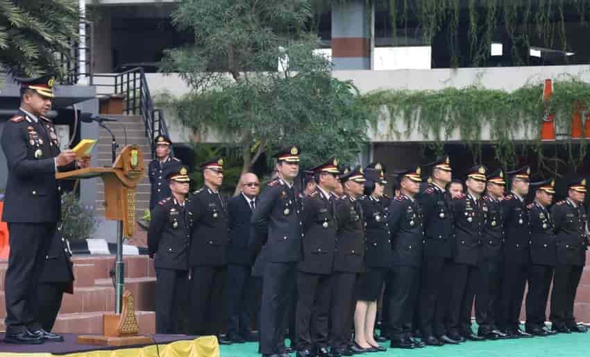 Peringati Hari Lahir Pancasila, Polres Metro Jakarta Barat Gelar Upacara Bendera