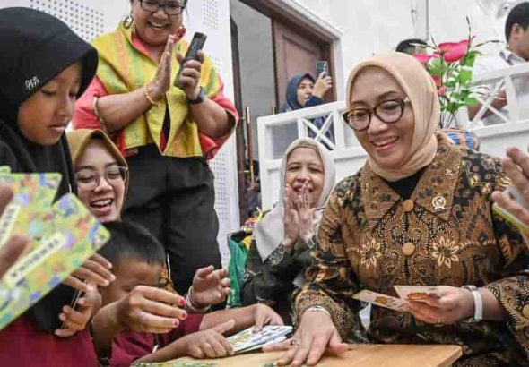 Menteri PPPA Arifah Fauzi : Keluarga Memiliki Peran Penting Melindungi Anak dari Perkembangan Teknologi